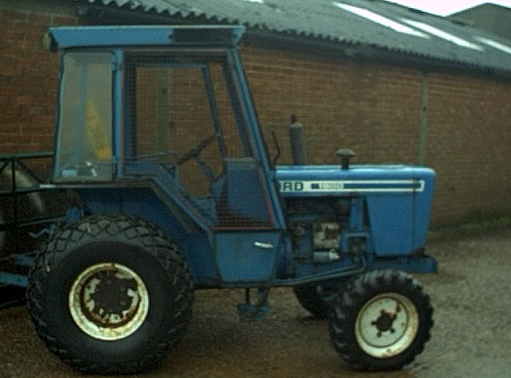 /photos/Ford 1900 2.jpg